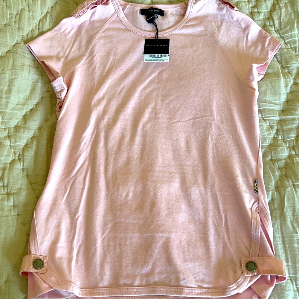 Stylish pink Burberry tee